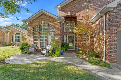 3003 Berkshire Ln, Corinth, TX 76210