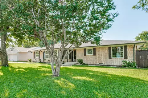 2964 Eric Ln, Farmers Branch, TX 75234
