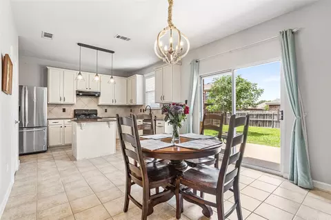 485 Hunters Ridge Dr, Melissa, TX 75454