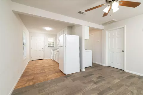 Entry Way - 3224 N Hampton St, Fort Worth, TX 76106 photo 1 of 1