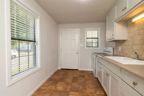 Other - 3224 N Hampton St, Fort Worth, TX 76106 photo 2 of 7