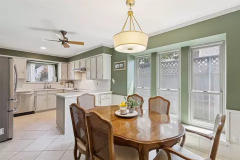 Dining - 922 E Berkeley Dr, Richardson, TX 75081 photo 1 of 2