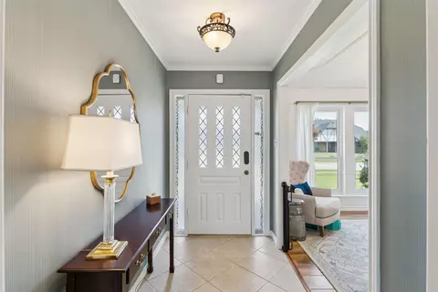 Entry Way - 922 E Berkeley Dr, Richardson, TX 75081 photo 1 of 2