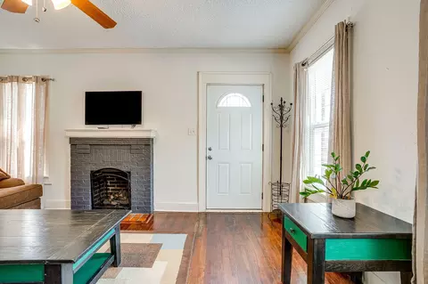 3818 Washburn Ave, Fort Worth, TX 76107