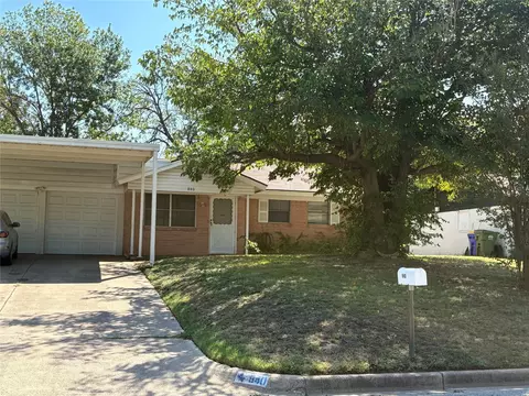 840 Crosby Ave, White Settlement, TX 76108