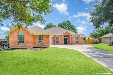2624 Briargrove Dr, Hurst, TX 76054