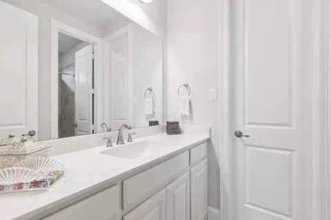Bath - 2829 Sandstone Dr, Hurst, TX 76054 photo 3 of 3
