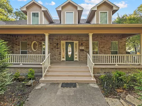 110 E University Ave, Waxahachie, TX 75165