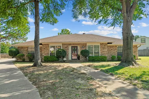 3421 Ainsworth Ct, Arlington, TX 76016