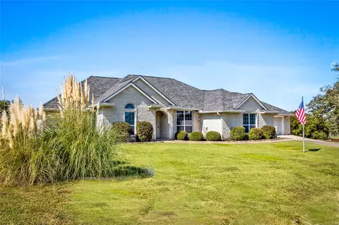 2300 Sandstone Ct, Burleson, TX 76028