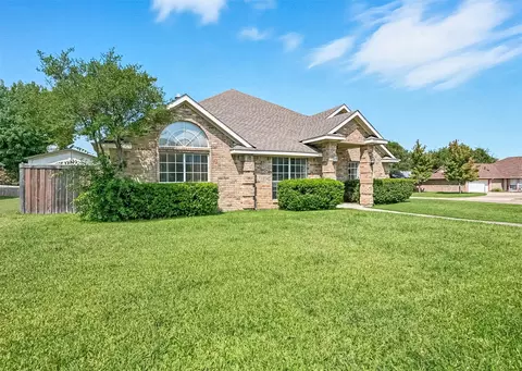 Exterior - 6325 Ahnee Dr, Rowlett, TX 75089 photo 3 of 6
