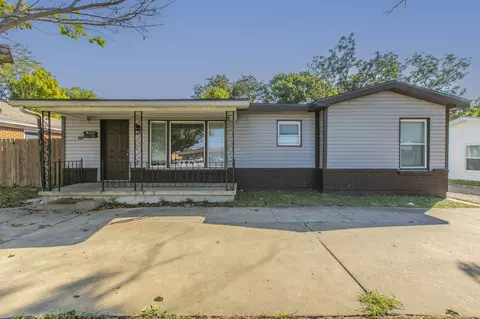 1029 N New Rd, Waco, TX 76710