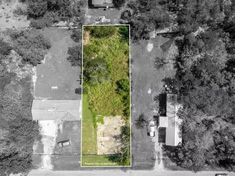 219 Oakdale Dr, Elm Mott, TX 76640