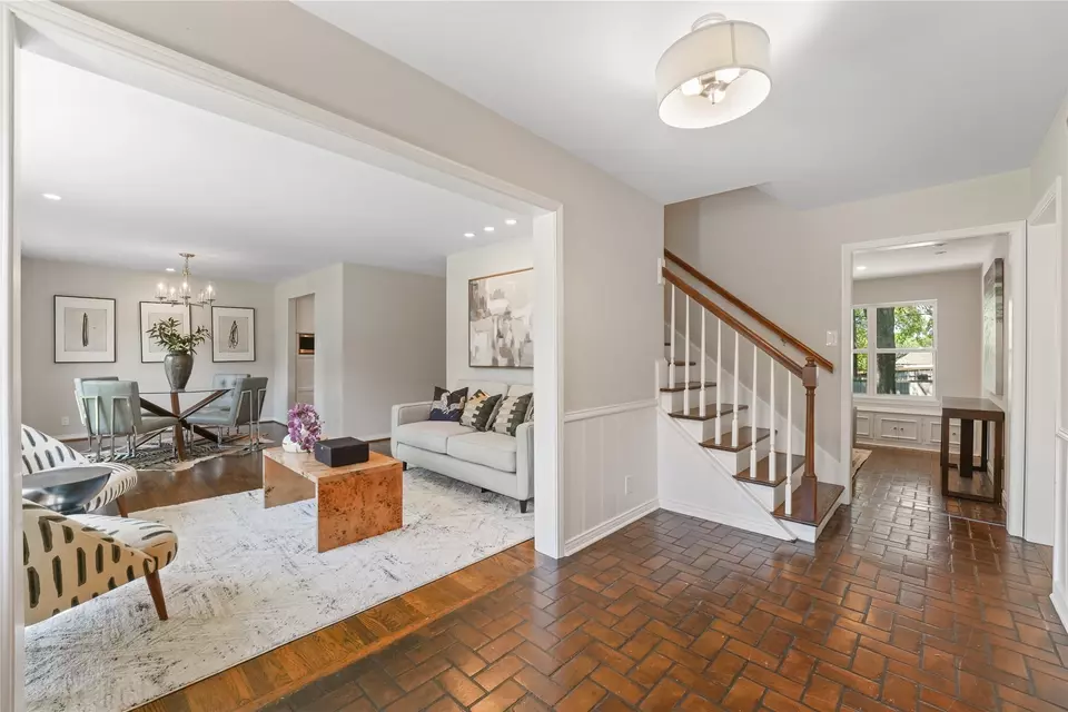 Entry Way - 9531 Vinewood Dr, Dallas, TX 75228 photo 1 of 1