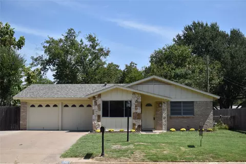 1348 Norwood Dr, Hurst, TX 76053
