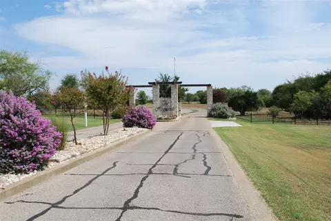 42181 Crooked Stick Dr, Whitney, TX 76692