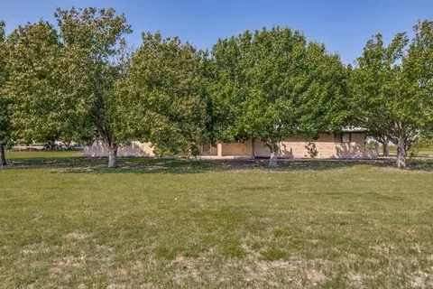 390 Fm 547, Farmersville, TX 75442