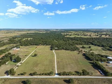 2210 Cardwell Rd, Ringgold, TX 76261