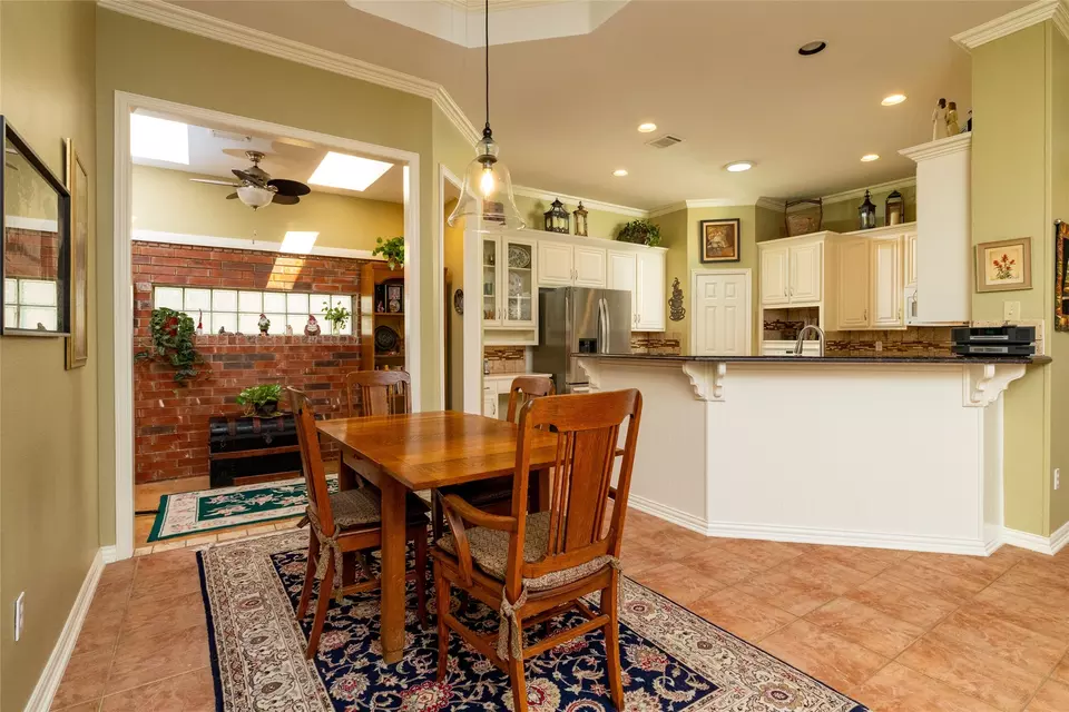 Other - 4710 Village Oak Dr, Arlington, TX 76017 photo 4 of 5