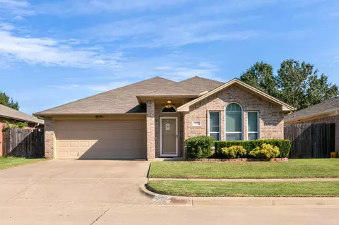 5509 Tiara Ct, Arlington, TX 76017