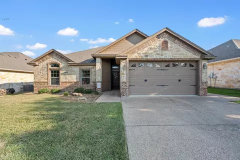 9916 Houston Dr, Woodway, TX 76712