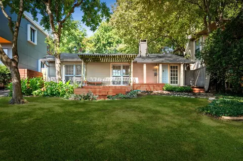 9219 E Lake Highlands Dr, Dallas, TX 75218