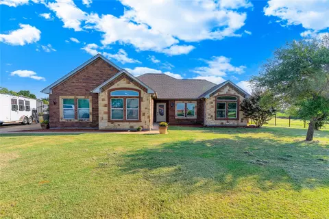 414 Valley View Ct, Rio Vista, TX 76093