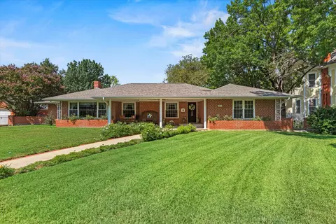 115 E Church St, Gainesville, TX 76240