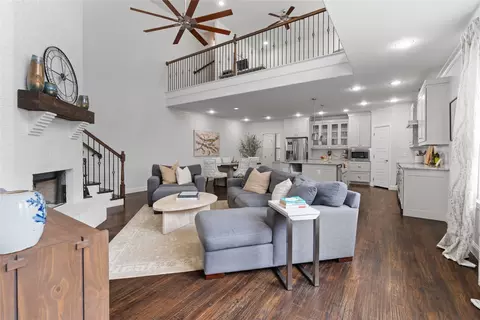 411 Wimberly St, Fort Worth, TX 76107
