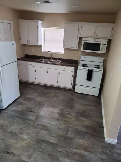 4727 S Denley Dr, Dallas, TX 75216
