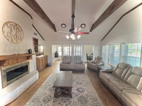 1109 Simpson Ter, Bedford, TX 76021