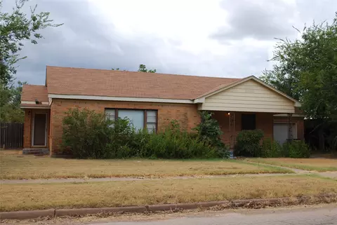 1720 Avenue K, Anson, TX 79501