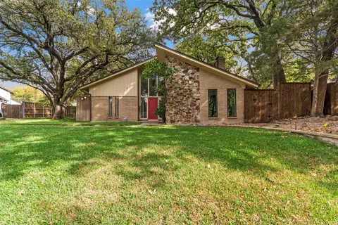 1710 Timbers Dr, Irving, TX 75061