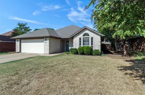 104 Troxell Blvd, Rhome, TX 76078