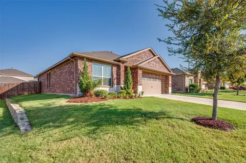 605 Natchez Ln, Glenn Heights, TX 75154