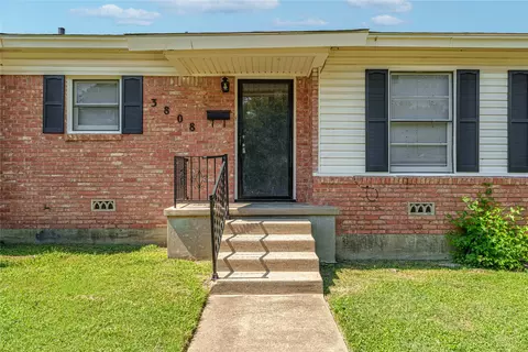 Exterior - 3808 N 30th St, Waco, TX 76708 photo 4 of 6