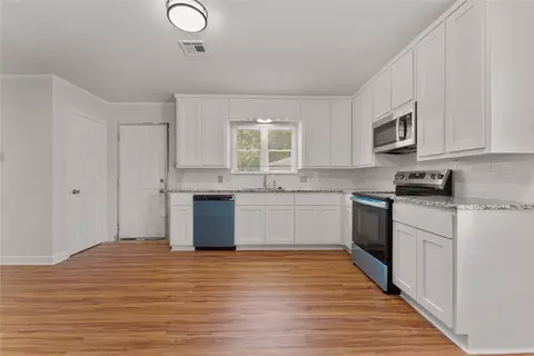 Kitchen - 3808 N 30th St, Waco, TX 76708 photo 1 of 3