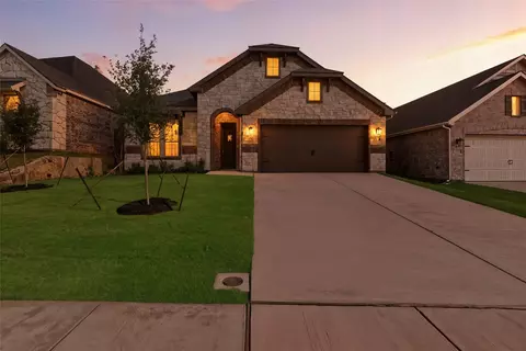 2317 Shamrock Ln, Weatherford, TX 76087