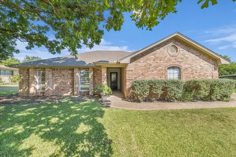 209 W Billington Dr, Waco, TX 76706