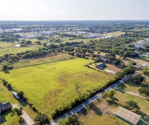 601 Eddy Ave, Joshua, TX 76058