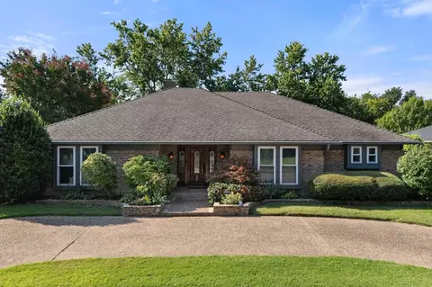 6914 Echo Bluff Dr, Dallas, TX 75248