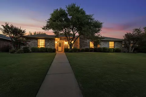 2417 Parkhaven Dr, Plano, TX 75075