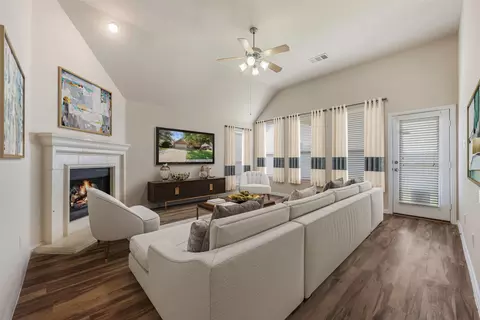 5629 Old Orchard Dr, Fort Worth, TX 76123