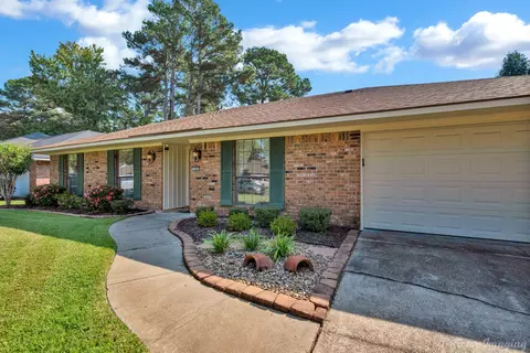 248 Hanging Moss Trl, Shreveport, LA 71106