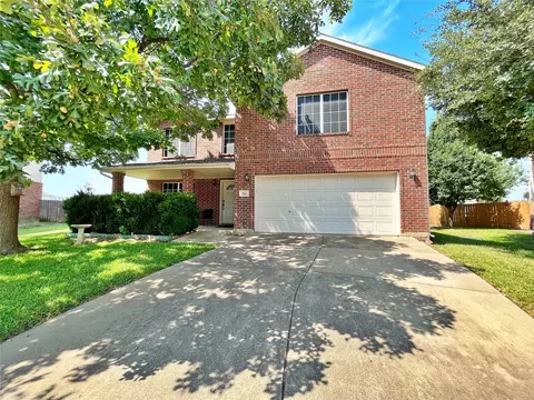 924 Rock Dove Cir, Saginaw, TX 76131