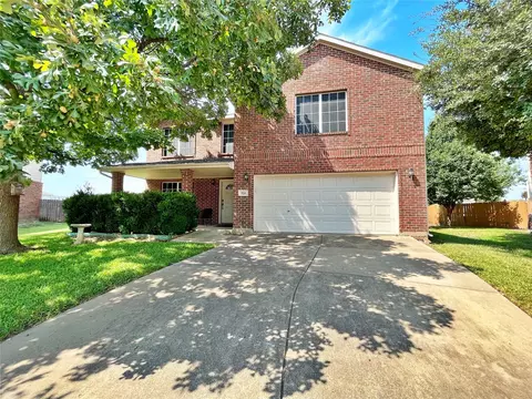 924 Rock Dove Cir, Saginaw, TX 76131