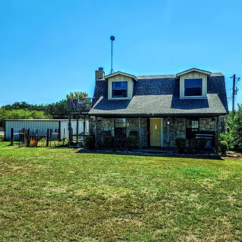 8200 Lipan Hwy, Lipan, TX 76462