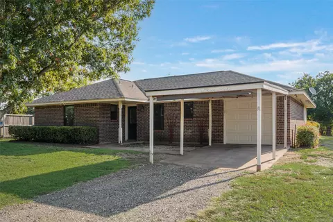 834 E Main St, Ovilla, TX 75154