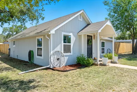 801 Carolina St, Graham, TX 76450