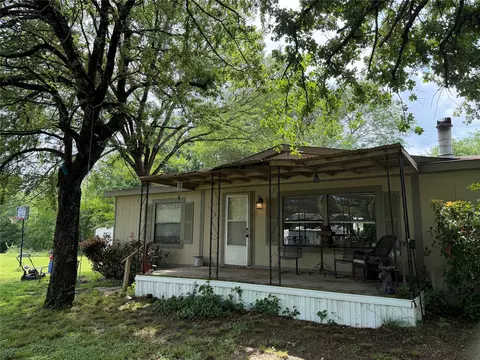 1048 Red Bird, Seven Points, TX 75143